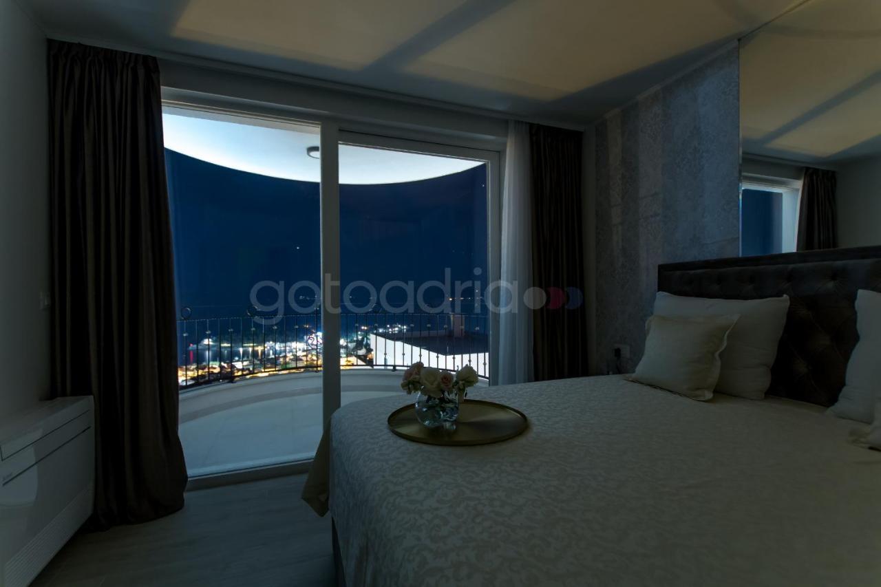 Smaragd - Opal - Luxury With Shared Pool And Private Hot Tub Apartament *